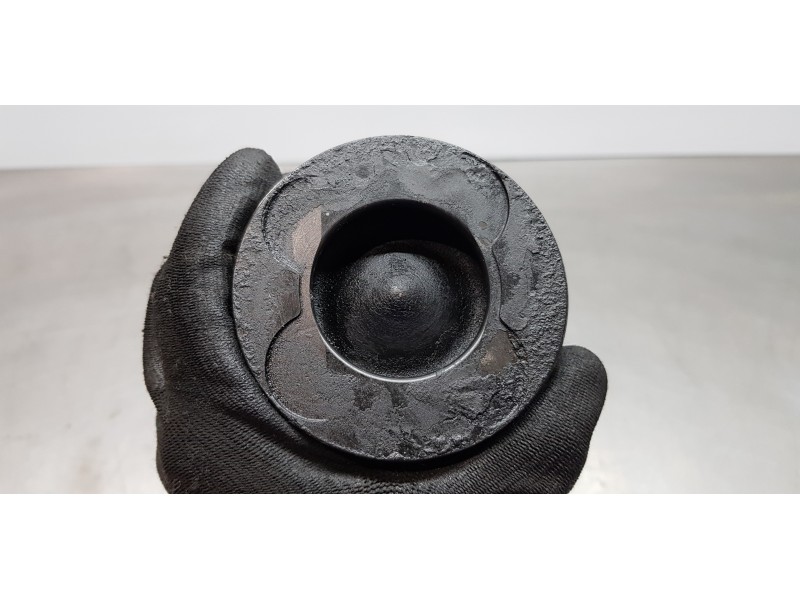 Recambio de piston para jeep gr. cherokee (wh) 3.0 crd laredo referencia OEM IAM 5179423AB   Recambio de piston para jeep gr. cherokee (wh) 3.0 crd laredo referencia OEM IAM 5179423AB