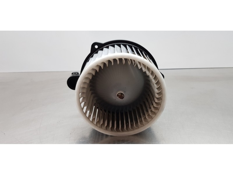 Recambio de motor calefaccion para kia ceed sportswagon tech referencia OEM IAM 97113J7000  