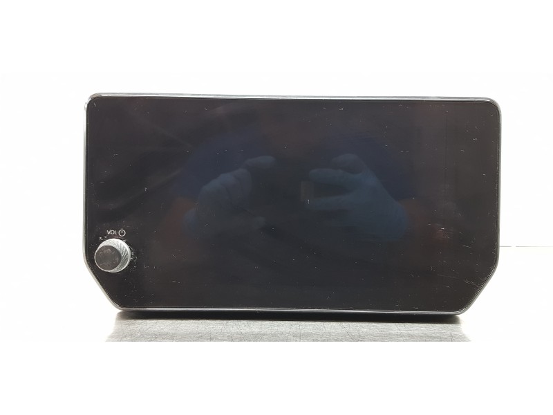 Recambio de pantalla multifuncion para toyota rav4 hybrid 4x2 advance referencia OEM IAM 8614042L00  