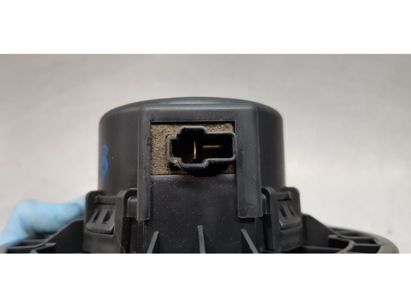 Recambio de motor calefaccion para kia ceed sportswagon tech referencia OEM IAM 97113J7000  