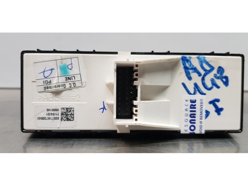 Recambio de mando elevalunas delantero izquierdo para hyundai tucson hybrid referencia OEM IAM 93571N73004X  