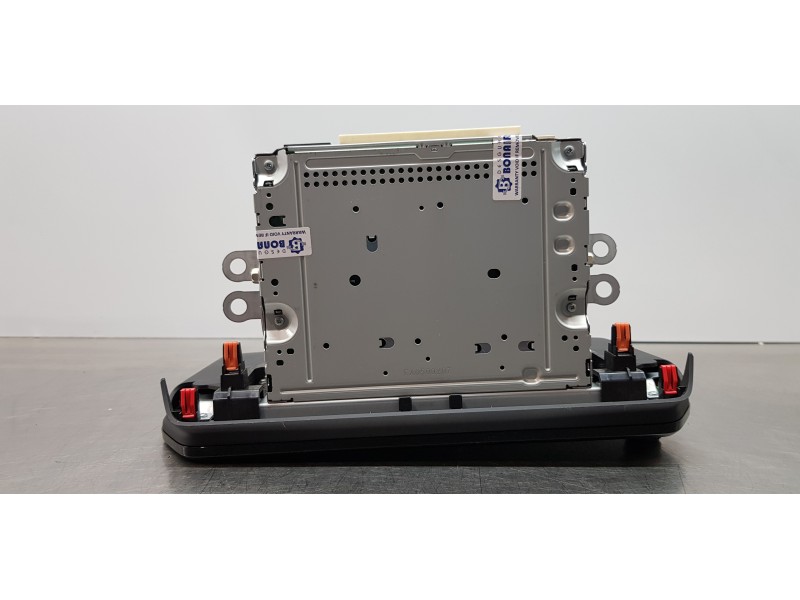 Recambio de pantalla multifuncion para toyota rav4 hybrid 4x2 advance referencia OEM IAM 8614042L00  