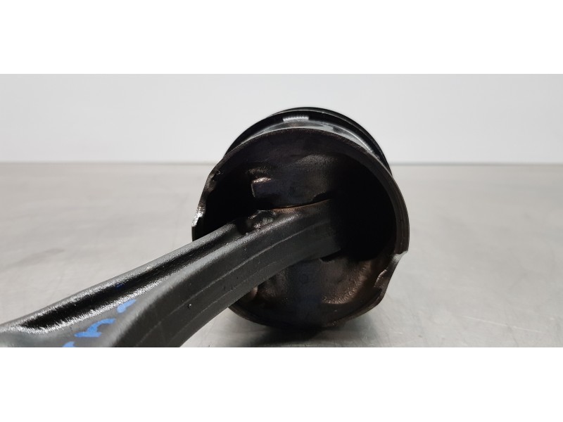 Recambio de piston para jeep gr. cherokee (wh) 3.0 crd laredo referencia OEM IAM 5179423AB  