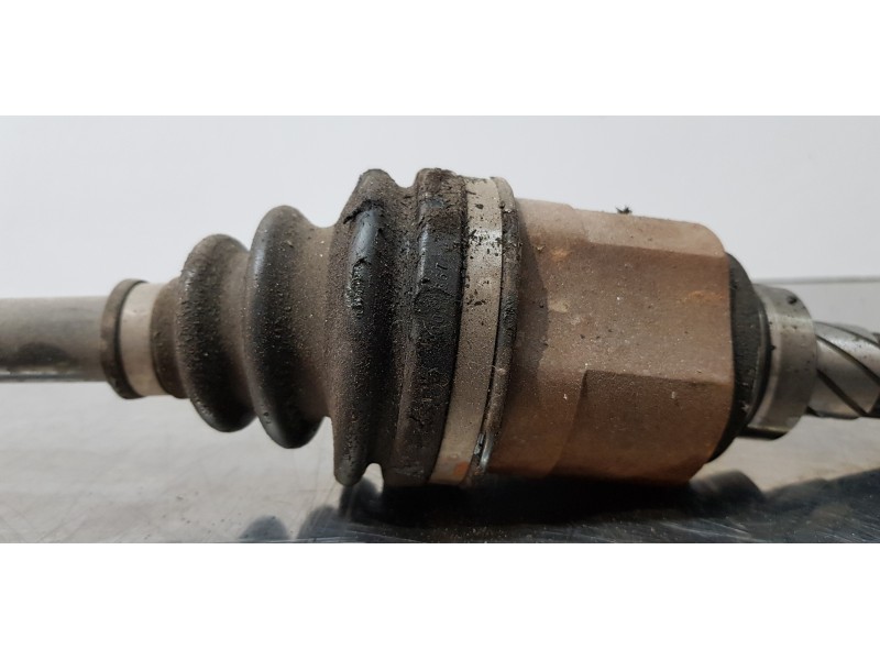 Recambio de transmision trasera izquierda para nissan murano (z51) básico referencia OEM IAM 396001AA0B  