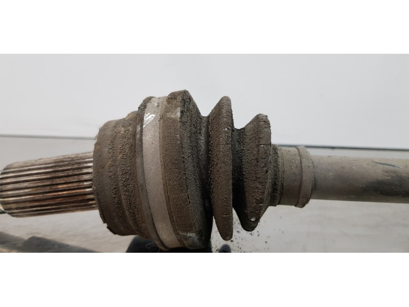 Recambio de transmision trasera izquierda para nissan murano (z51) básico referencia OEM IAM 396001AA0B  