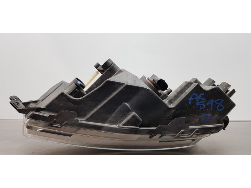 Recambio de faro antiniebla derecho para skoda rapid active referencia OEM IAM 5JA941700B   Recambio de faro antiniebla derecho para skoda rapid active referencia OEM IAM 5JA941700B