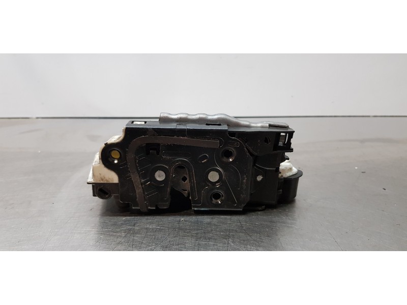 Recambio de cerradura puerta trasera derecha para skoda superb combi (3t5) active referencia OEM IAM 5N0839016D  
