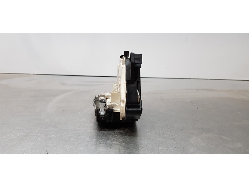 Recambio de cerradura puerta trasera derecha para skoda superb combi (3t5) active referencia OEM IAM 5N0839016D  