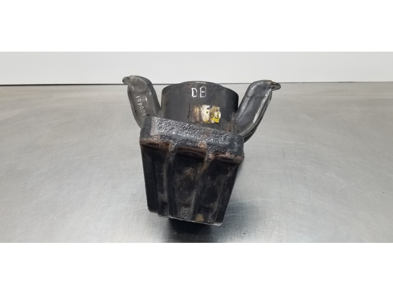 Recambio de soporte motor derecho para kia carens ( ) emotion referencia OEM IAM 21810A4900  