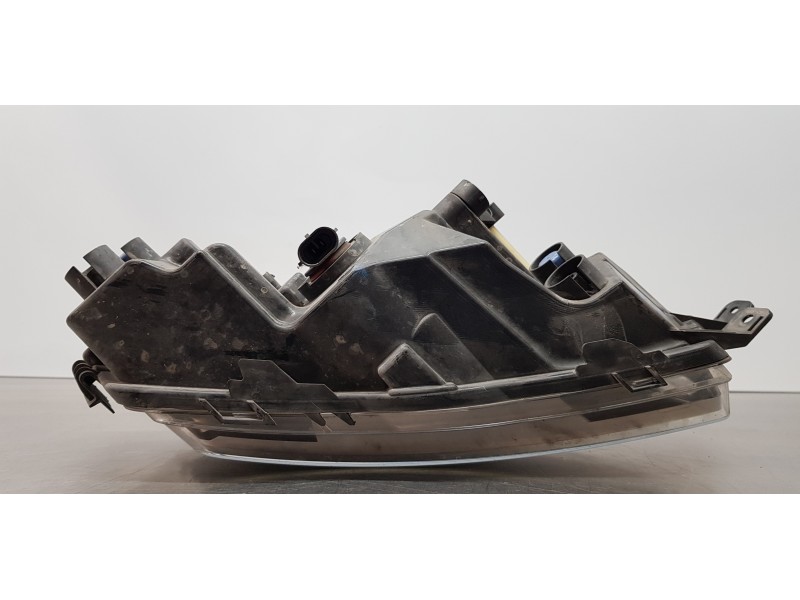 Recambio de faro antiniebla izquierdo para skoda rapid active referencia OEM IAM 5JA941699B   Recambio de faro antiniebla izquierdo para skoda rapid active referencia OEM IAM 5JA941699B