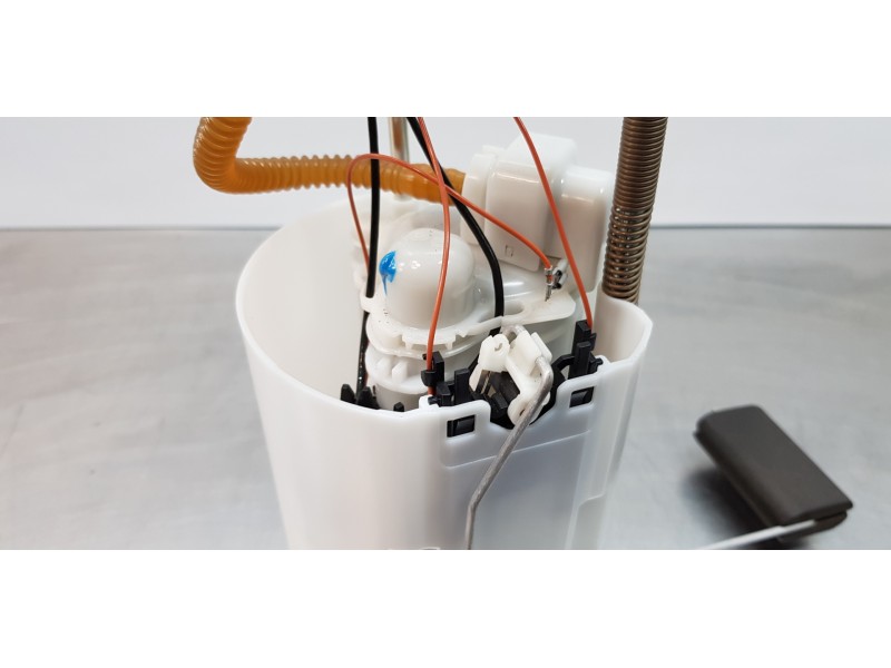 Recambio de aforador para suzuki sx4 glx referencia OEM IAM 1510060R00 0580200363 