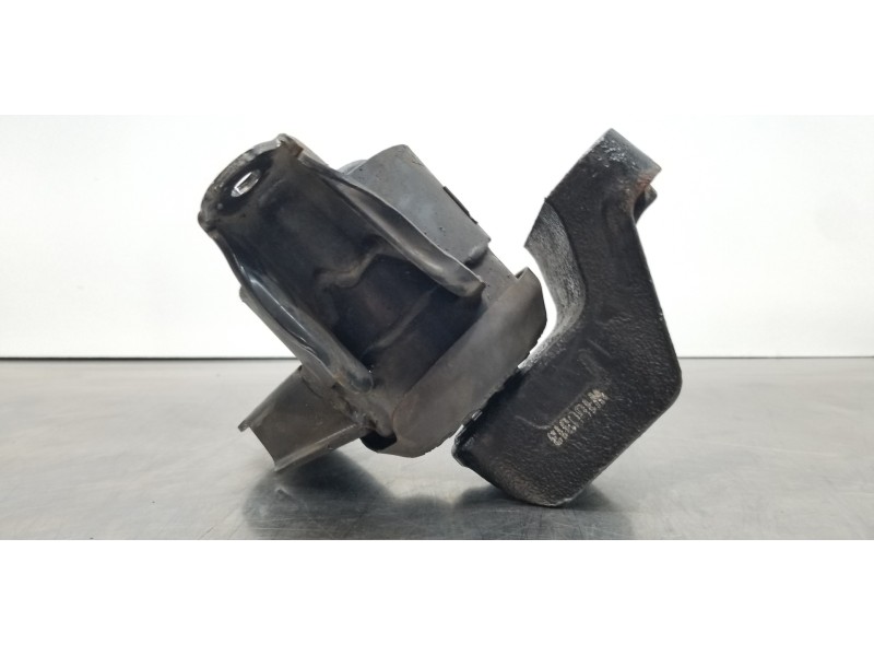 Recambio de soporte motor derecho para kia carens ( ) emotion referencia OEM IAM 21810A4900  