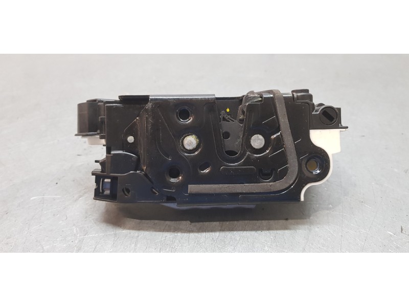 Recambio de cerradura puerta trasera derecha para skoda octavia lim. (5e3) ambition referencia OEM IAM 5E0839016A  