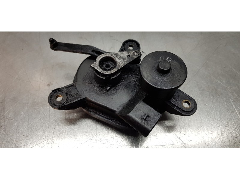 Recambio de colector admision para mercedes clase c (w203) berlina 200 cdi (203.004) referencia OEM IAM A6111500494  