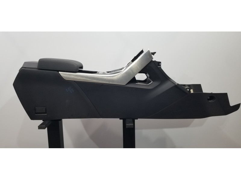 Recambio de apoyabrazos central para land rover evoque prestige referencia OEM IAM LR075264 LR047943 EJ32045J40AA