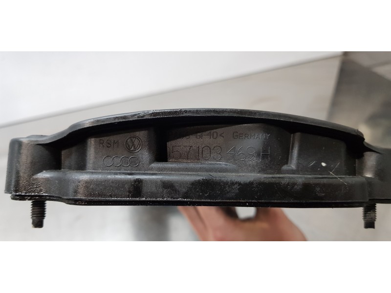 Recambio de tapa balancines para audi a8 (4e2) 4.0 tdi quattro referencia OEM IAM 057103469H  