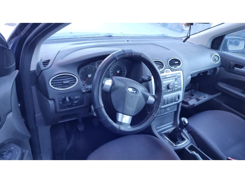 ford focus berlina (cap) del año 2006