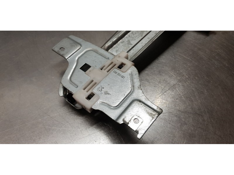 Recambio de elevalunas delantero derecho para peugeot 2008 (p1) active referencia OEM IAM 9830590680 9829512780  Recambio de elevalunas delantero derecho para peugeot 2008 (p1) active referencia OEM IAM 9830590680 9829512780