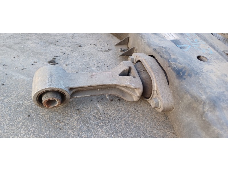 Recambio de puente delantero para kia ceed sportswagon tech referencia OEM IAM 62400J7AA0 62401J7AA0 