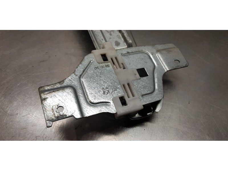 Recambio de elevalunas delantero izquierdo para peugeot 2008 (p1) active referencia OEM IAM 9830590880 9829512880  Recambio de elevalunas delantero izquierdo para peugeot 2008 (p1) active referencia OEM IAM 9830590880 9829512880