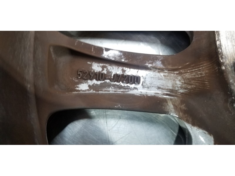 Recambio de llanta para kia ceed sportswagon tech referencia OEM IAM 52910J7200  