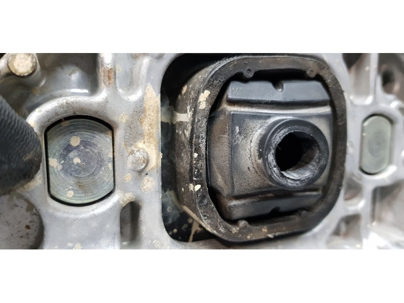 Recambio de soporte motor izquierdo para nissan x-trail (t32) acenta 4x4 referencia OEM IAM 112544BB1A  