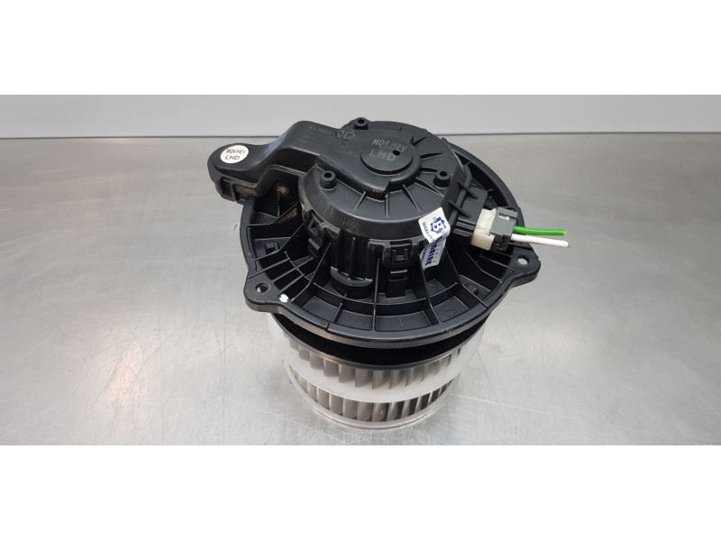 Recambio de motor calefaccion para hyundai tucson hybrid referencia OEM IAM 97113P4200 F00S3B2622 