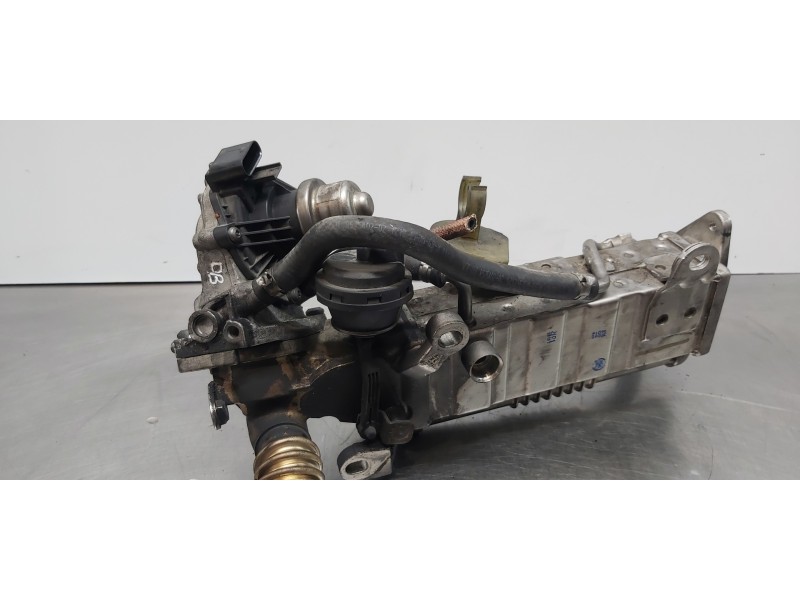 Recambio de valvula egr para toyota avensis touring sports executive referencia OEM IAM 25680WA020 7926006 8513132