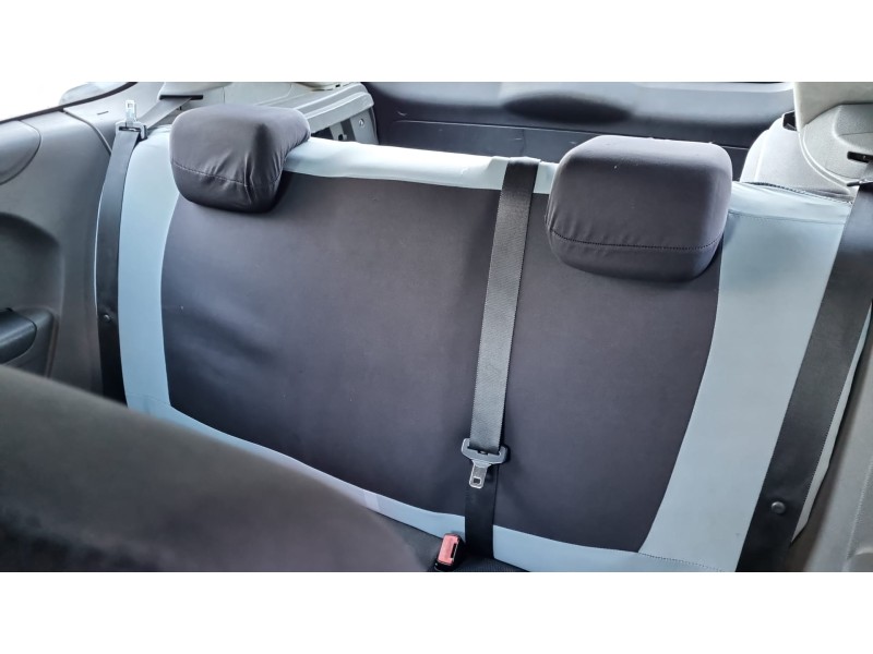 ford focus berlina (cap) del año 2006