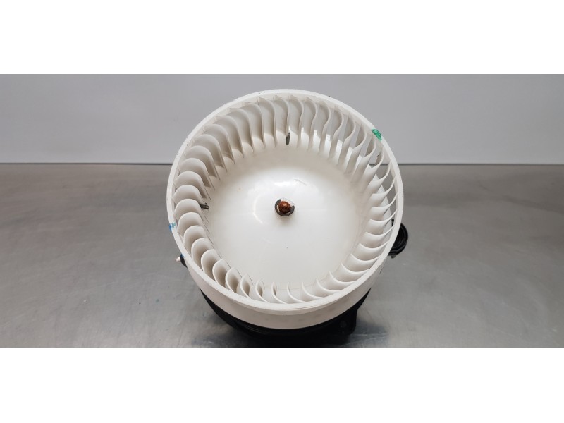 Recambio de motor calefaccion para hyundai tucson hybrid referencia OEM IAM 97113P4200 F00S3B2622 