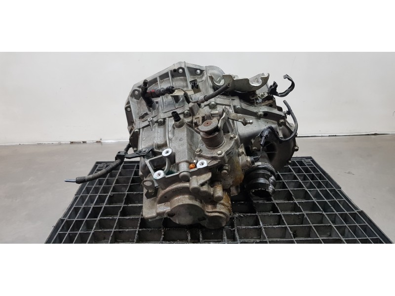 Recambio de caja cambios para suzuki sx4 glx referencia OEM IAM 2100055PF0  