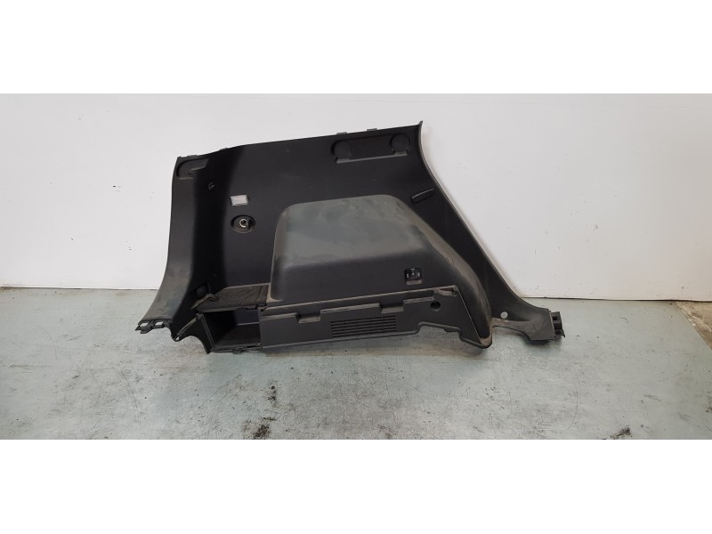 Recambio de guarnecido porton trasero para kia carens ( ) basic referencia OEM IAM 85730A4000WK   Recambio de guarnecido porton trasero para kia carens ( ) basic referencia OEM IAM 85730A4000WK