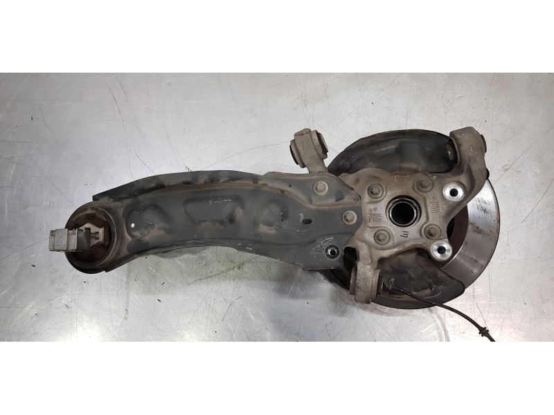 Recambio de mangueta trasera izquierda para infiniti qx30 premium referencia OEM IAM 430195DE0A  