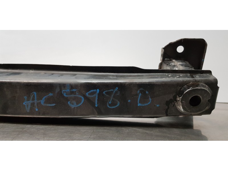 Recambio de refuerzo paragolpes delantero para skoda rapid active referencia OEM IAM 60U807109B   Recambio de refuerzo paragolpes delantero para skoda rapid active referencia OEM IAM 60U807109B