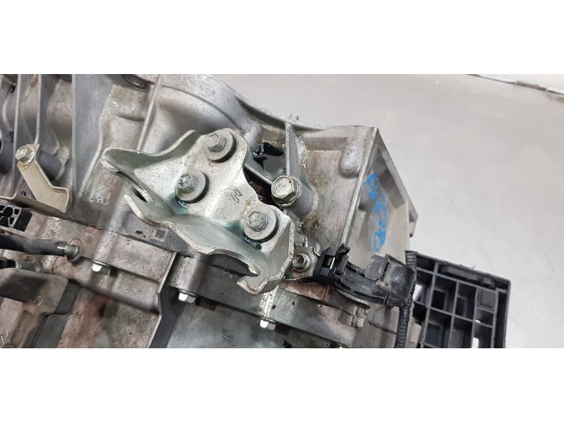 Recambio de caja cambios para suzuki sx4 glx referencia OEM IAM 2100055PF0  