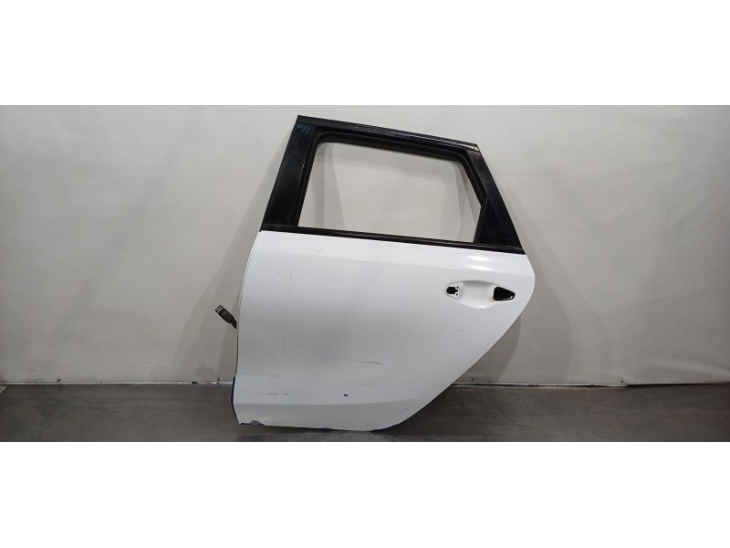 Recambio de puerta trasera izquierda para kia ceed sportswagon tech referencia OEM IAM 77003J7200  