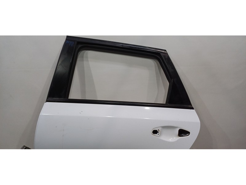 Recambio de puerta trasera izquierda para kia ceed sportswagon tech referencia OEM IAM 77003J7200  