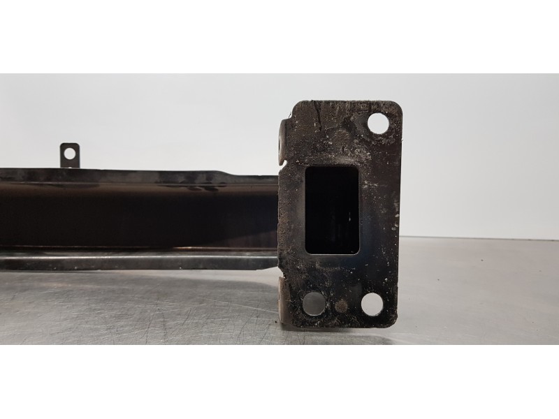 Recambio de refuerzo paragolpes delantero para skoda rapid active referencia OEM IAM 60U807109B   Recambio de refuerzo paragolpes delantero para skoda rapid active referencia OEM IAM 60U807109B