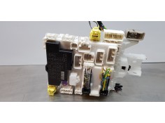 Recambio de caja reles / fusibles para suzuki sx4 glx referencia OEM IAM AA1A4881  