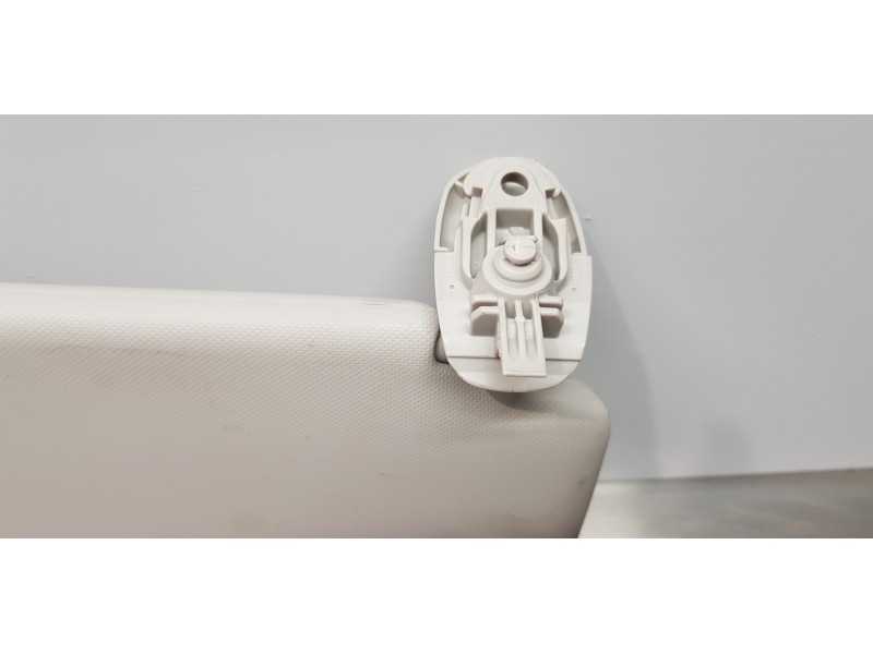 Recambio de parasol izquierdo para hyundai tucson hybrid referencia OEM IAM 85210N9300MMH  