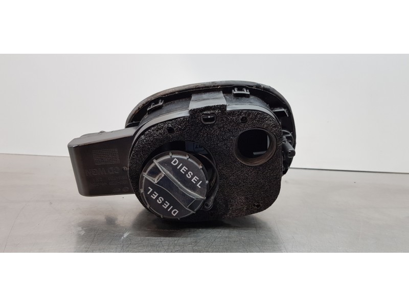 Recambio de tapa exterior combustible para kia ceed sportswagon tech referencia OEM IAM 69513J7200 69510J7200 