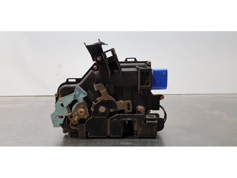 Recambio de cerradura puerta delantera izquierda para volkswagen touareg (7la) tdi r5 referencia OEM IAM 3D1837015   Recambio de cerradura puerta delantera izquierda para volkswagen touareg (7la) tdi r5 referencia OEM IAM 3D1837015