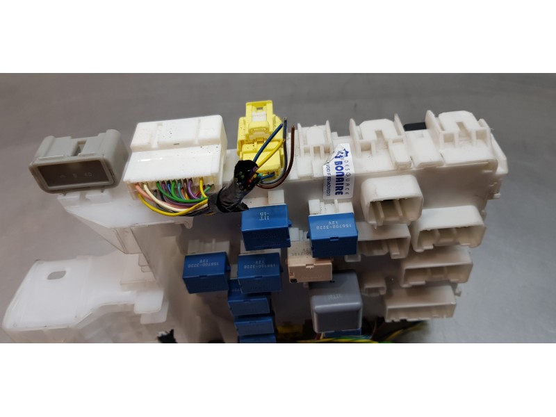 Recambio de caja reles / fusibles para suzuki sx4 glx referencia OEM IAM AA1A4881  
