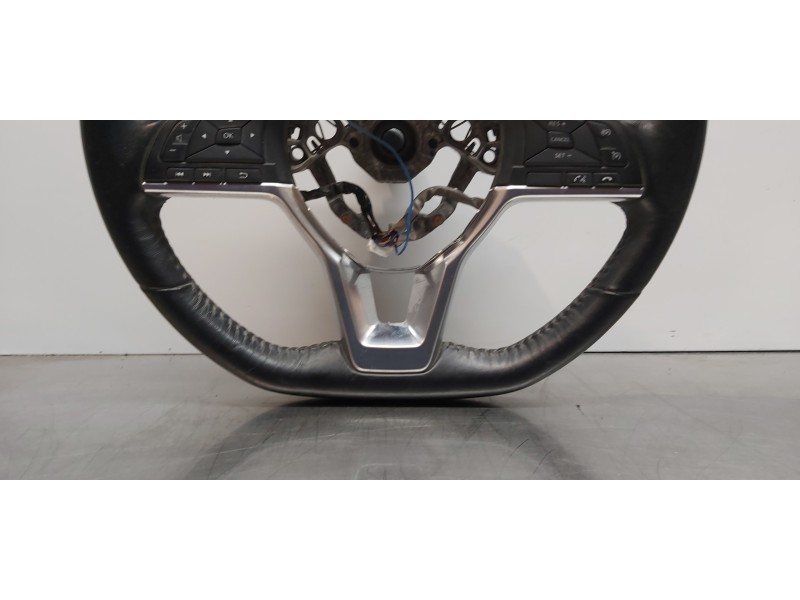 Recambio de volante para nissan x-trail (t32) acenta 4x4 referencia OEM IAM 484306FS0A  