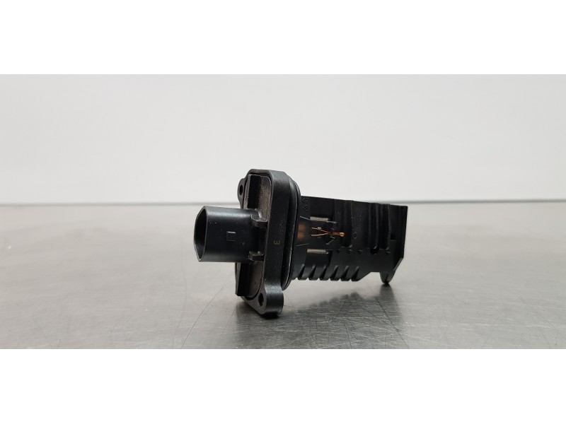 Recambio de caudalimetro para suzuki sx4 glx referencia OEM IAM 0280218265  