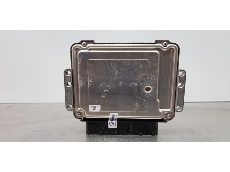 Recambio de centralita motor uce para suzuki sx4 glx referencia OEM IAM 3391060R00 0261S11956 