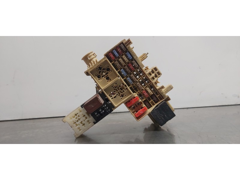 Recambio de caja reles / fusibles para renault master kasten l3h2 hka 3,5t referencia OEM IAM 8200574970   Recambio de caja reles / fusibles para renault master kasten l3h2 hka 3,5t referencia OEM IAM 8200574970