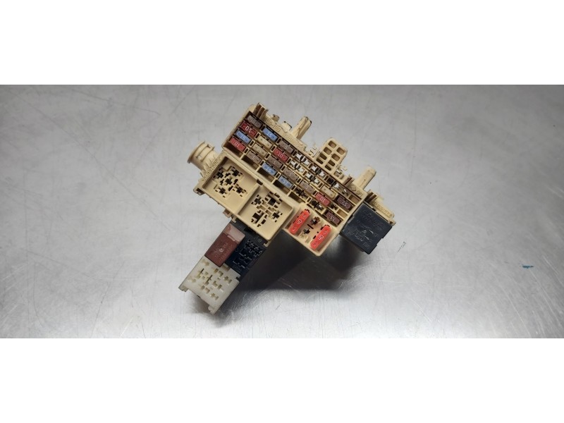 Recambio de caja reles / fusibles para renault master kasten l3h2 hka 3,5t referencia OEM IAM 8200574970   Recambio de caja reles / fusibles para renault master kasten l3h2 hka 3,5t referencia OEM IAM 8200574970