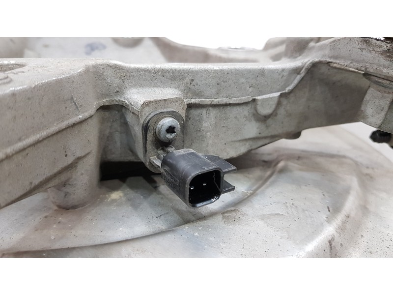 Recambio de mangueta trasera derecha para volvo xc60 inscription awd referencia OEM IAM 32395005  