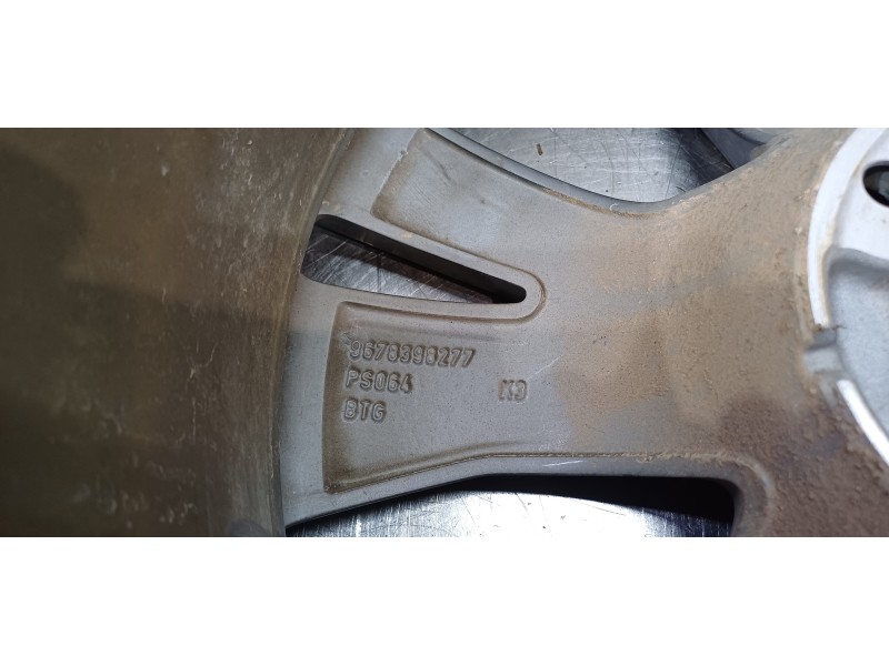 Recambio de llanta para peugeot 2008 (p1) active referencia OEM IAM 96783982ZV 9678398277 